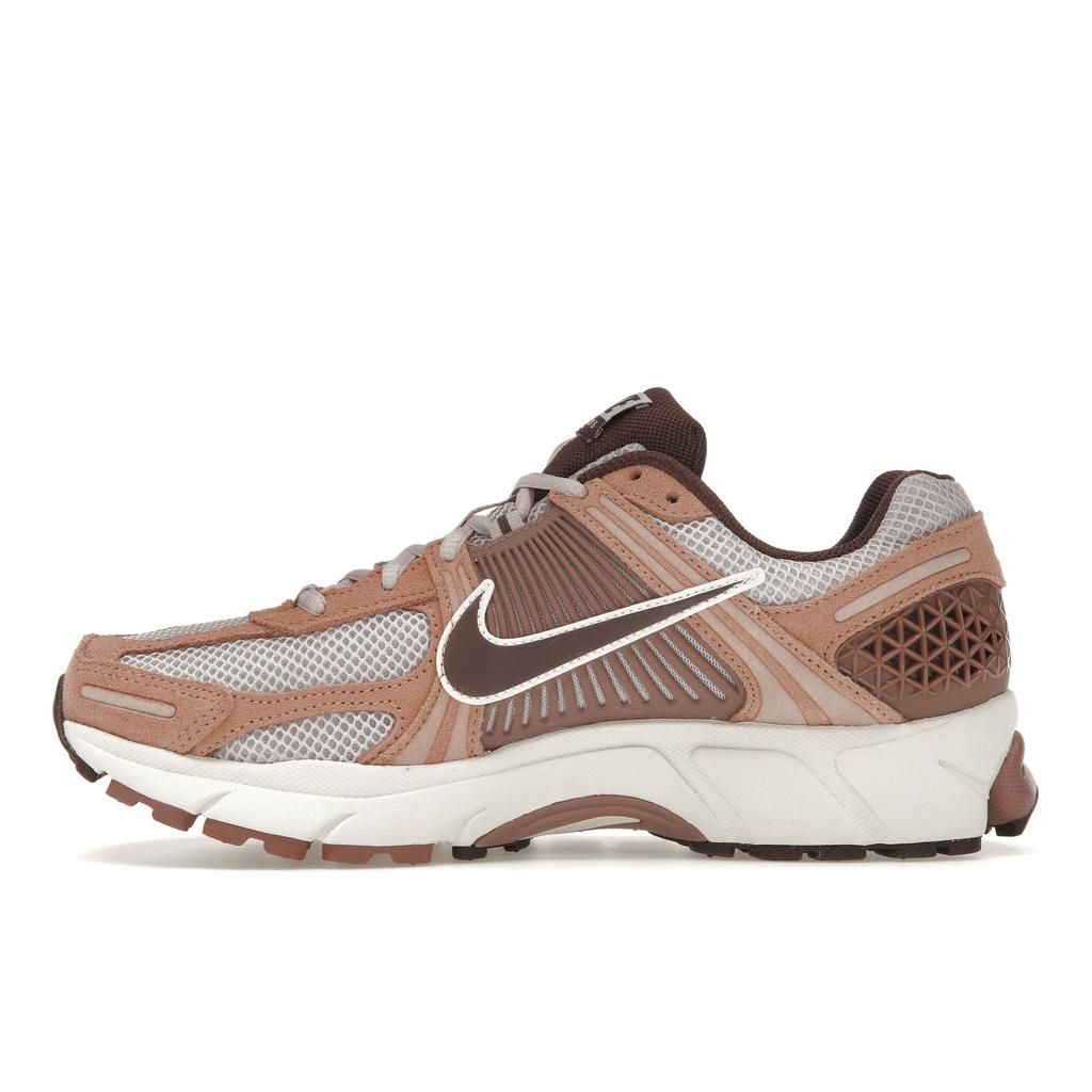Nike Кроссовки мужские Zoom Vomero 5 Dusted Clay HF1553-200