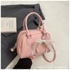 Small Bag Spring 2025 New Temperament Portable Women's Bag Korean Version Fashion High Sense Simple Shoulder Messenger Bag