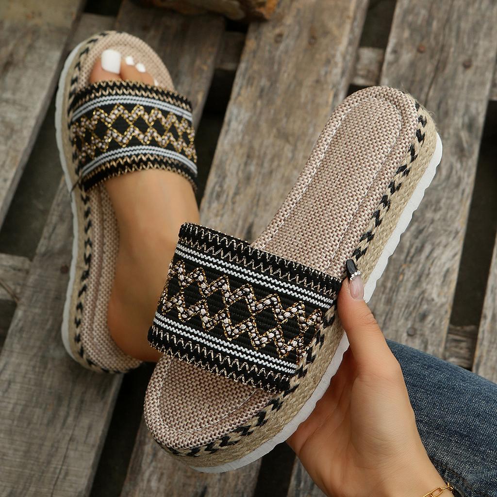 2024 Summer Women's Thick Soled Fish Mouth Hemp Rope Fashion Slippers Bohemian Woven Slippers