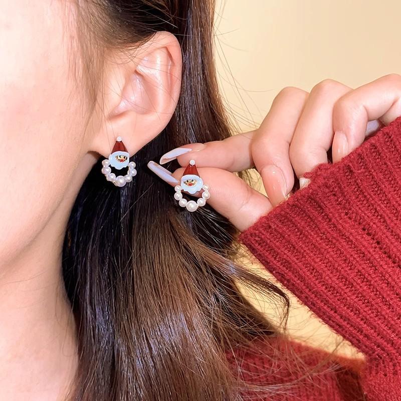 New Trendy Santa Claus Stud Earrings for Women Imitation Pearl Beads Hollow Round Small Earrings Christmas Day Ear Jewelry