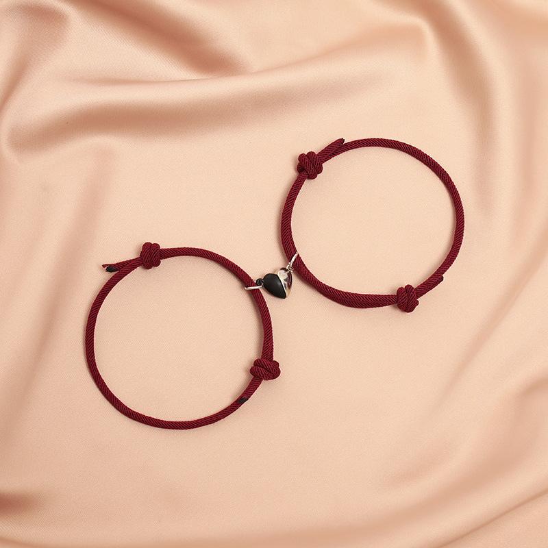 Набор браслетов-гитар в форме четырехконечной звезды с подходящими браслетами для девушек из ТВ