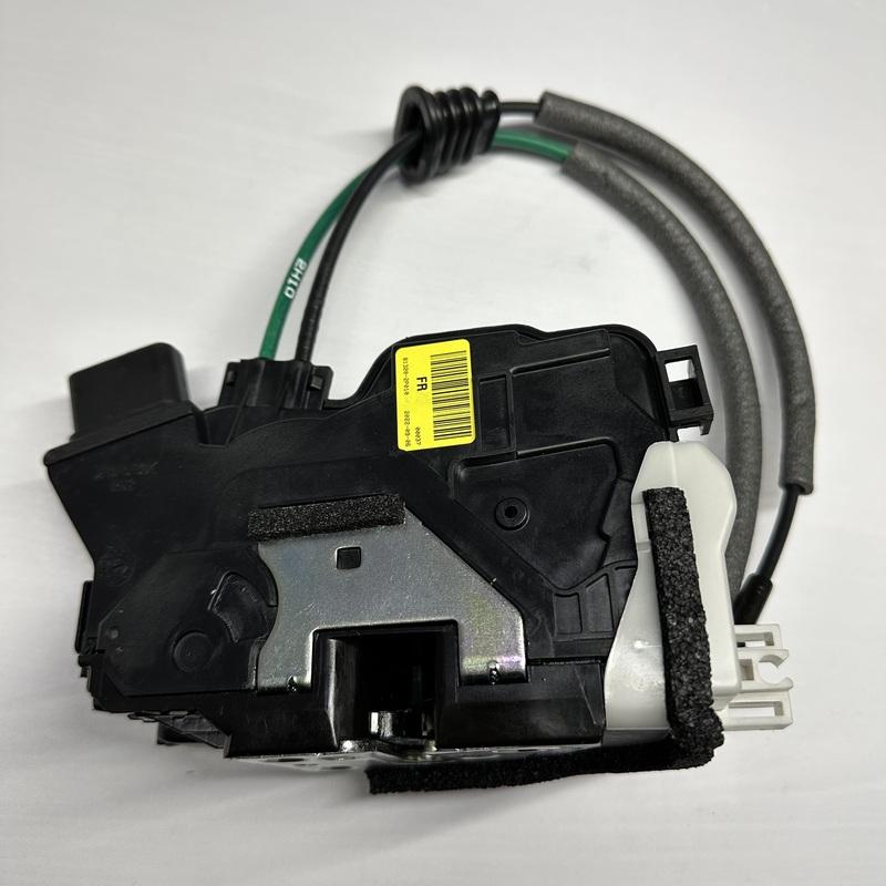 Привод замка двери передний правый RH для Kia Sorento 2011 2012 2013 2014 813202P010 81320 2P010