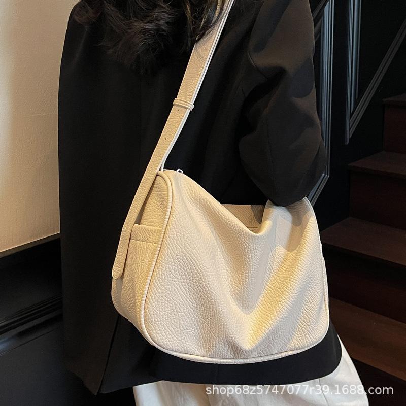 Underarm Bag 2025 New Fashion Trendy Shoulder Bag Women's Large Capacity Solid Color Casual Work Commuter Bag Messenger Bag