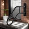 Современный стиль Железные перила Безопасность U-образная конструкция Настенное ограждение Нескользящая поверхность Прочный защитный бортик для ступеней Установка в ванной