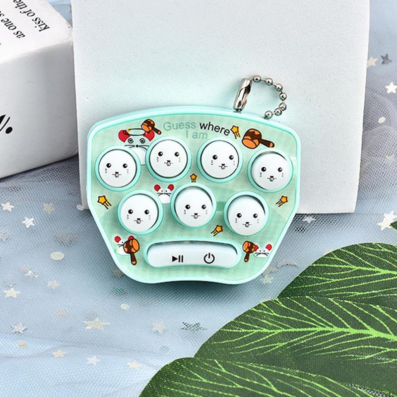 Детская мини-игрушка-брелок «Бей крота»