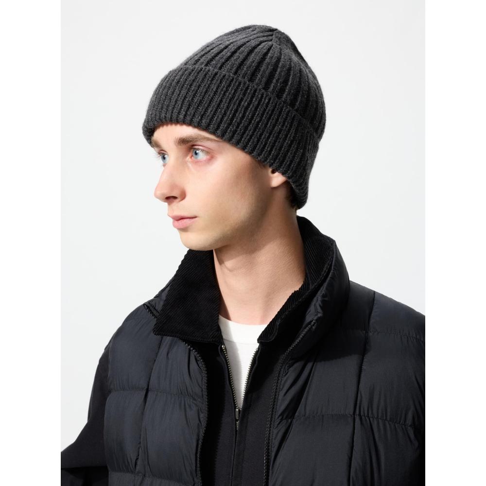 Uniqlo Heattech Rib Beanie Model