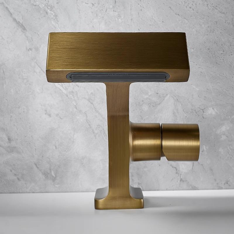 Matte Gray Bathroom Sink Faucet New Design Waterfall Basin Faucets Washbasin Hot Cold Brass Mixer Vanity Single Hole Water Taps