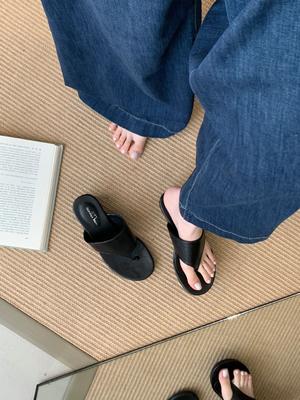 Женская обувь – Сандалии