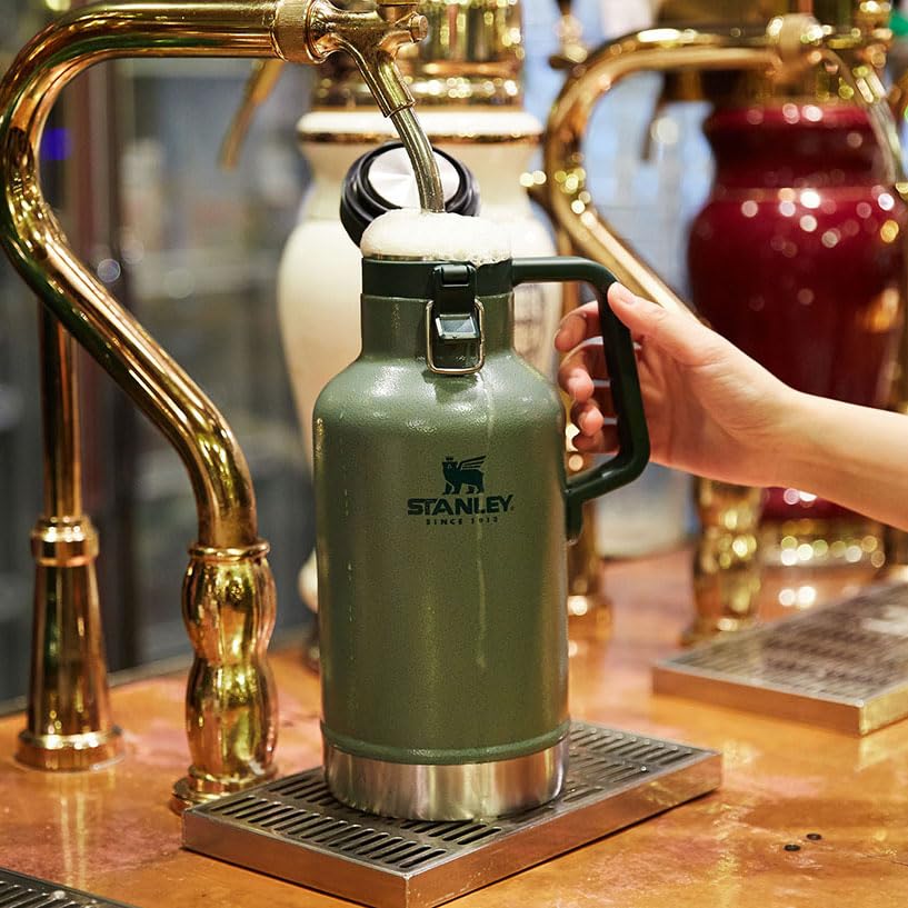 STANLEY Бутылка для воды из нержавеющей стали, классическая вакуумная бутылка для холодного хранения, 1,9 л 10-01941-145 (Зеленый/FF)