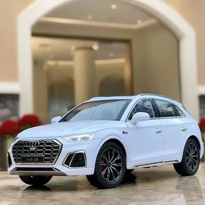 1:24 Q5 Rs7 Сплав Автомобиль Литая Модель Игрушки Управление Передними Колесами 6 Открывающихся Дверей Звук Свет Оттягивание Назад Подарок на День Рождения для Парня