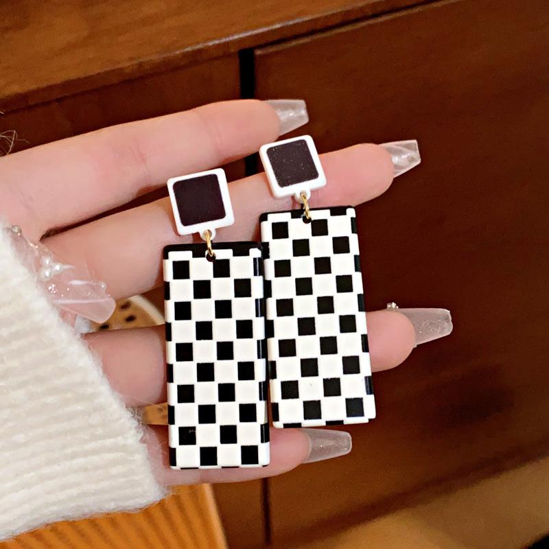 GemChic женские серьги-гвоздики с иглами, квадратные серьги с имитацией циркона, модные милые серьги, ювелирные изделия на день рождения, Рождество, подарок