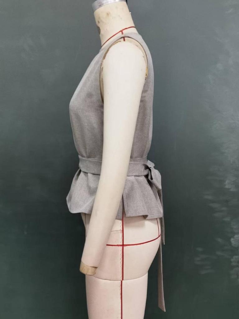 Women's Sleeveless Waist-Gathering Polyester Blouse