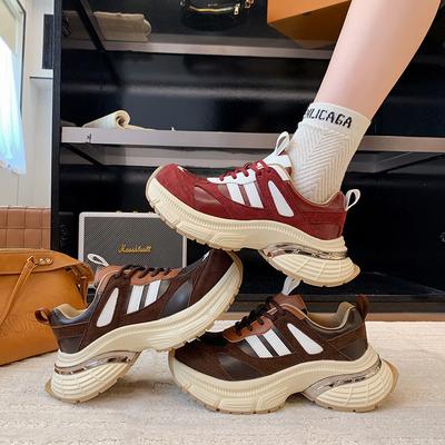 Модная трендовая платформа повседневная обувь 2025 весна и лето новая резиновая мягкая подошва нескользящая увеличивающая рост шнуровка папины кроссовки женские