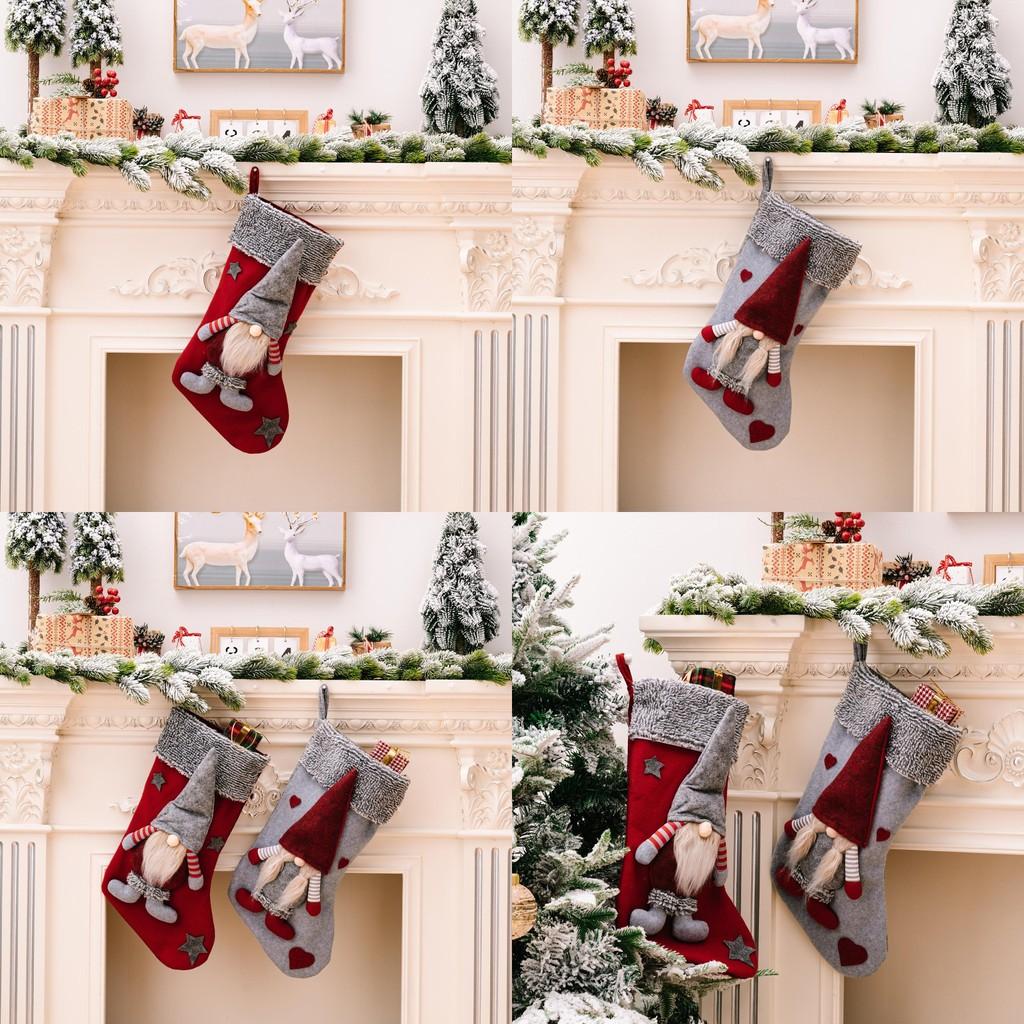 Роскошные рождественские чулки с серой бахромой, плюшевыми игрушками Лесного Санты и Рудольфа