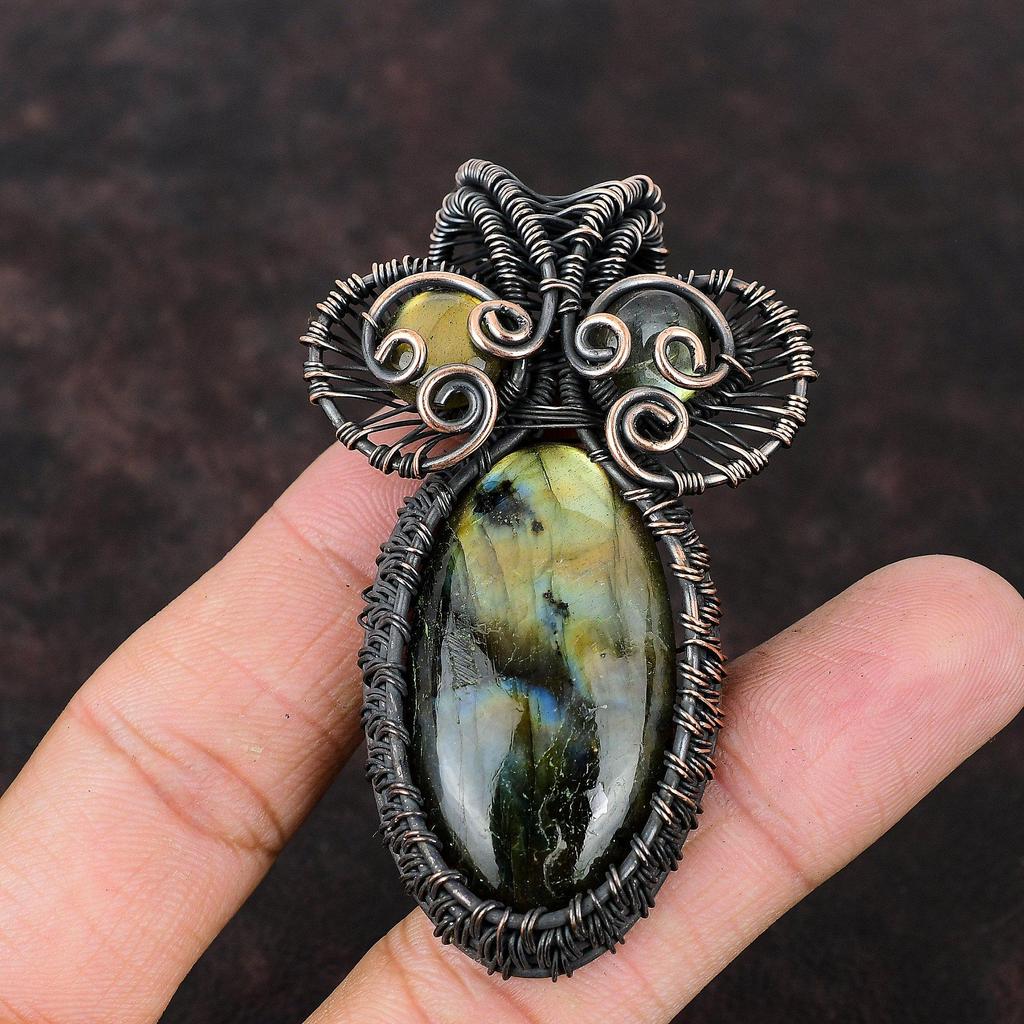 Кулон из лабрадорита, обернутый медной проволокой, ювелирное изделие ручной работы, кулон из лабрадорита, обернутый драгоценным камнем, уникальный медный кулон для подарка