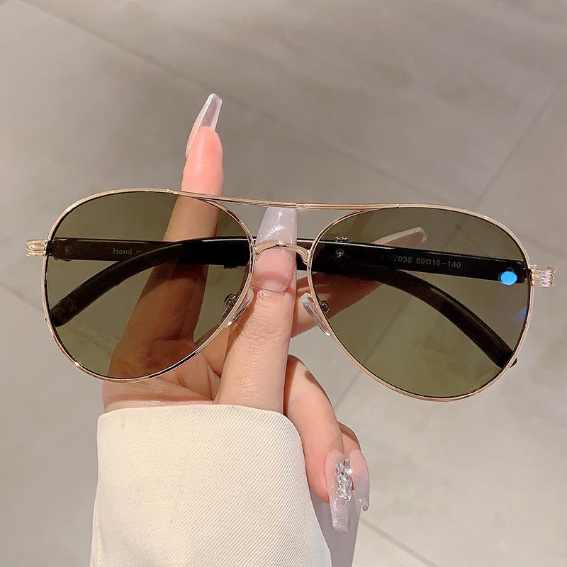 Классические очки-авиаторы Женские Для Мужчин Мужские Винтажные Солнцезащитные очки Дизайнерские Роскошные Панк Популярные Металлические Очки для Вождения
