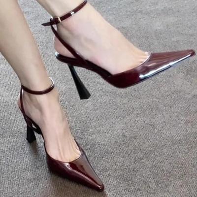 Женские летние туфли на высоком каблуке с острым носком, сексуальные вечерние босоножки с ремешком на щиколотке, модные туфли-лодочки с открытой пяткой и ремешком с пряжкой на щиколотке