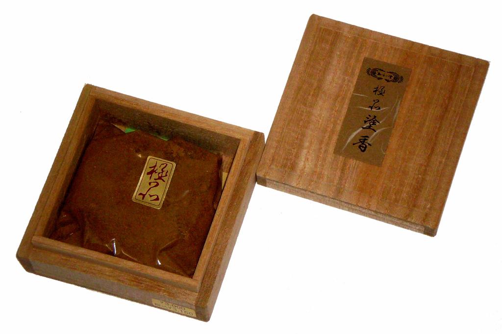 Благовония в коробке из павловнии Tamahatsudo премиум-класса, лакированные, 15 г, #835