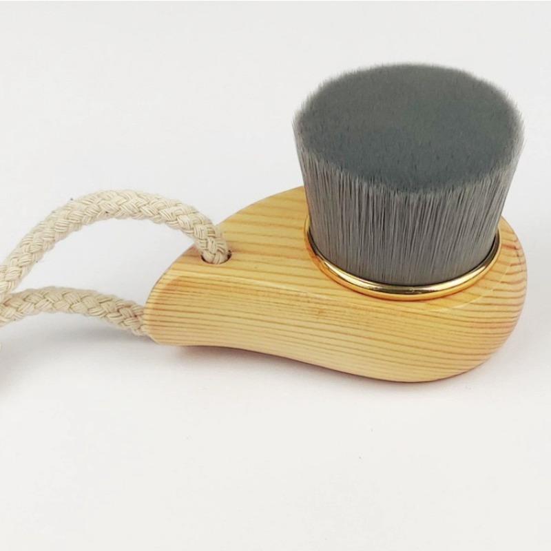 Wooden Handle Comma-shaped Super Soft Facial Cleansing Brush, Manual Facial Cleansing Brush
