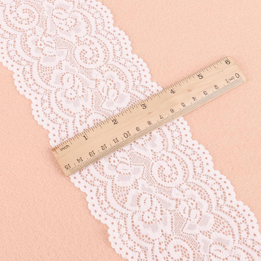 Черное и белое кружево