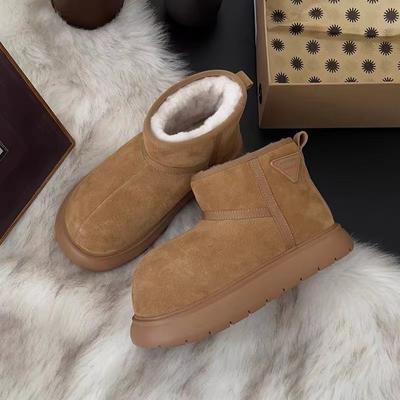 Модные теплые короткие плюшевые женские сапоги зима 2024 года горячая распродажа на плоской подошве со средним каблуком водонепроницаемые повседневные удобные женские зимние сапоги