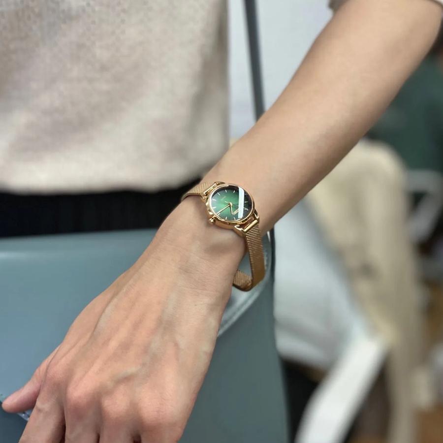 Citizen Женские кварцевые розовые EQ3003-50W