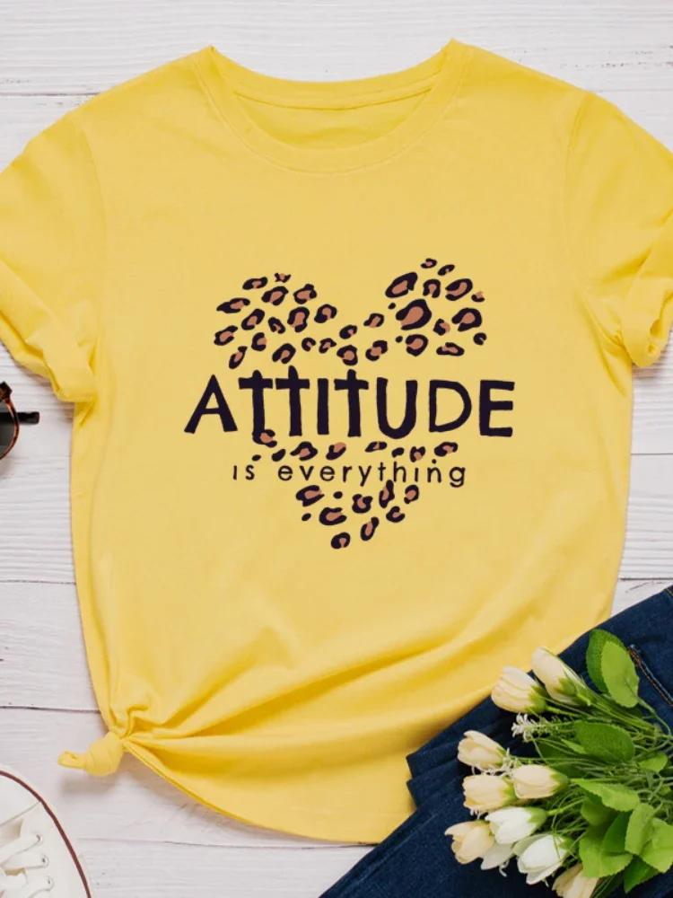 Attitude Is Everything Леопардовый принт в виде сердца Женская футболка с коротким рукавом и круглым вырезом Свободная футболка Женская футболка Топы Camisetas Mujer