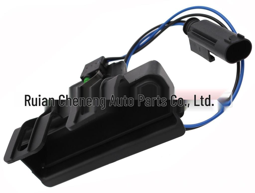 Выключатель багажника для Mercedes-Benz Smart Fortwo 2009-2015 (код: A4517470187)