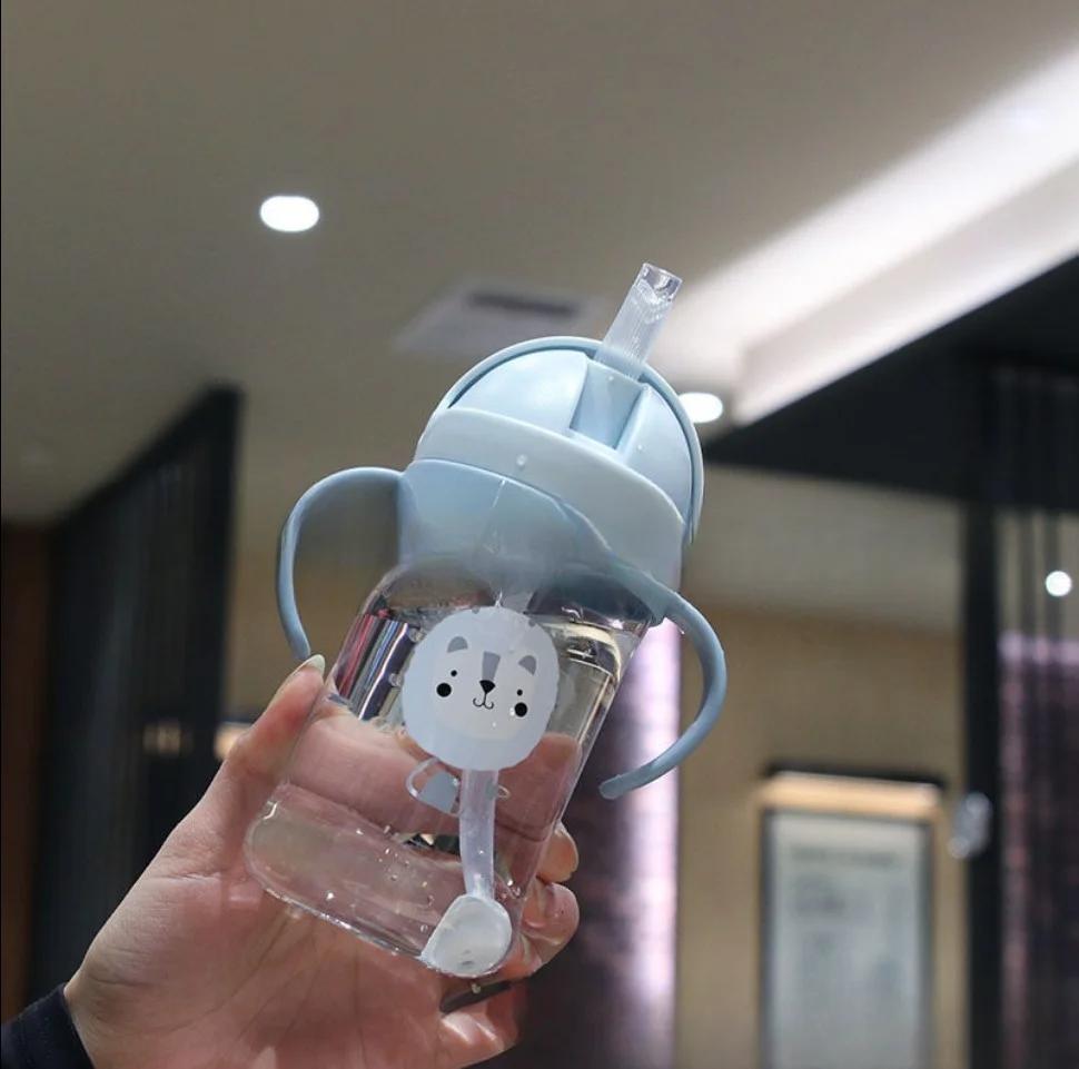 Детская пластиковая бутылка для питья с соломинкой и мультяшным рисунком - Идеально подходит для кормления и обучения малыша на открытом воздухе