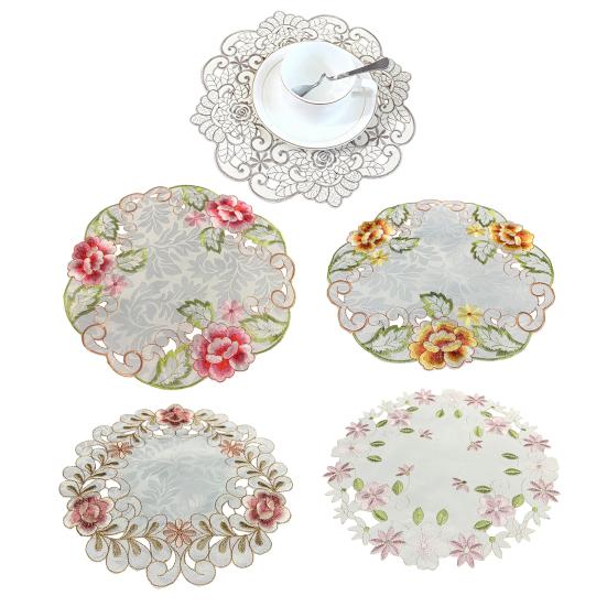 Fabric Placemat, with Hollow Embroidery Round Coasters, Foldable Protection from Heat Stains And Scratches Table Mat for Kitchen