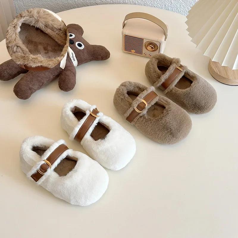 2024 Детские плюшевые ботинки для девочек Зима Новая мода Корейский стиль Мягкая подошва Противоскользящие Универсальные Шикарные Теплые кожаные ботинки