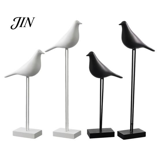 Handcrafted Resin Bird Sculptures Black & White Figurine, Minimalist Modern Art Sculpture for TV Contemporary Office Desktop Ornaments Cabinet