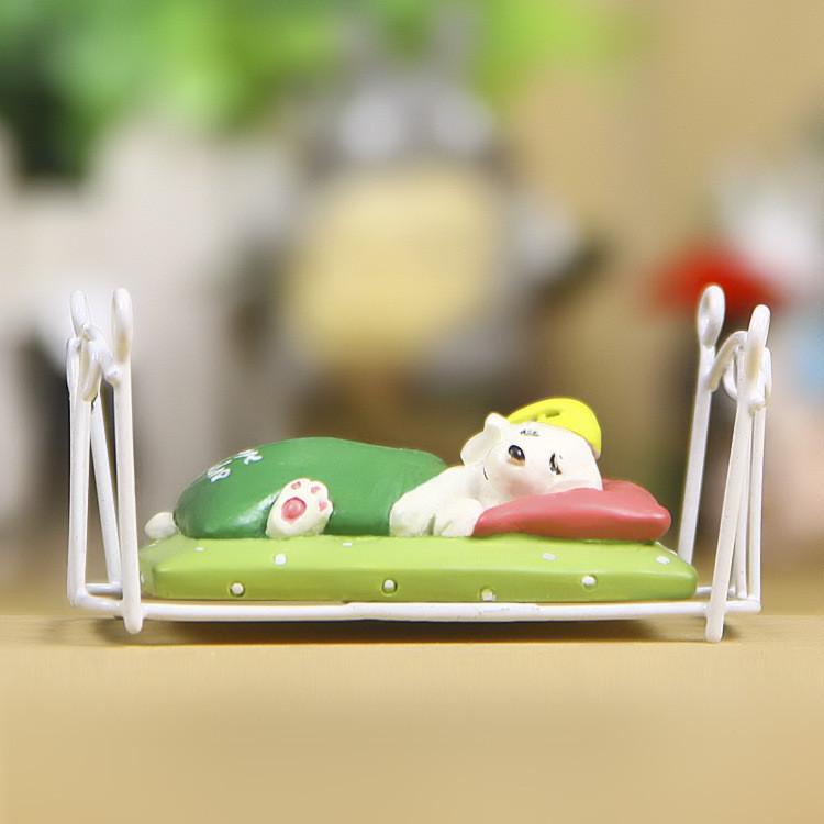 Cute Driving Cartoon Car Motorcycle Sleeping Scene Mini Model Decor Ornament