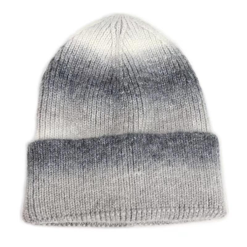 2024 100% Wool Fashionable Plush Gradient Winter Warm Comfortable Fashion Colorful Gradient Knitted Custom Designed Hat Beanie