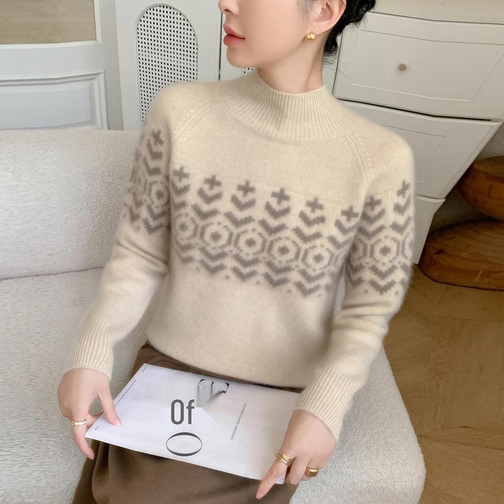 Autumn/Winter Women's Cashmere Knit Color Block Half High Neck Base Layer - Fashionable, Versatile, and Comfortable.