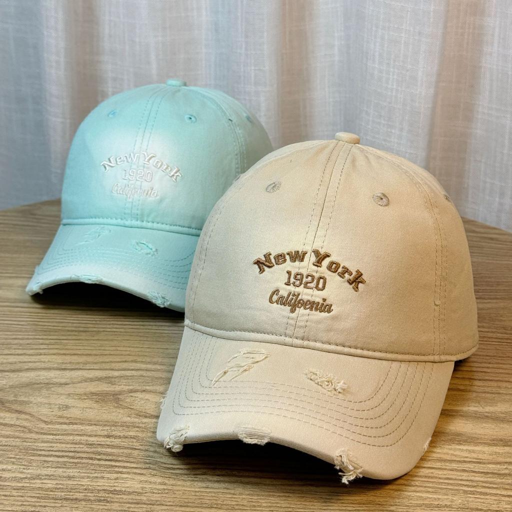Spring and summer new versatile wide-brimmed baseball cap for women, casual and fashionable distressed duckbill cap that makes the face look smaller