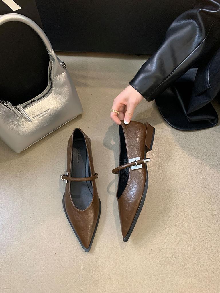 Весна 2025 Новые женские кожаные туфли на каблуке с острым носком и неглубоким вырезом, дышащие и удобные, с мягкой подошвой.