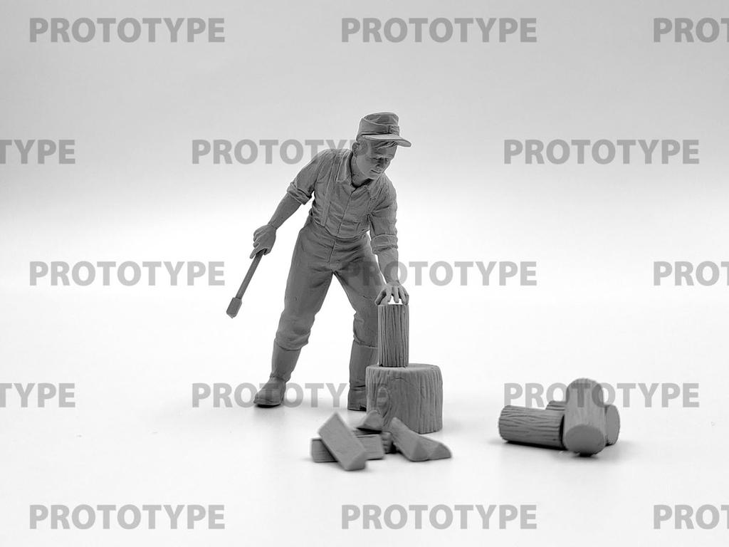 Пластиковая модель немецкой полевой кухни времен Второй мировой войны ICM 35618 1/35 с поваром (Военная техника)