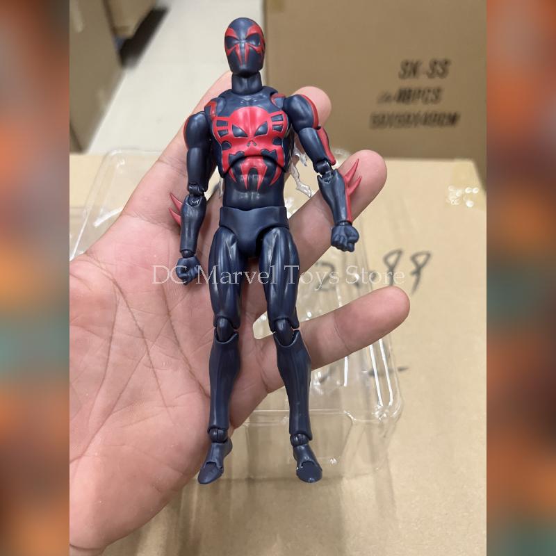 Коллекционные фигурки Ko Spiderman Mafex 239 Spiderman 2099 Comic Version Фигурка персонажа аниме Модель Пользовательский подарок Игрушки