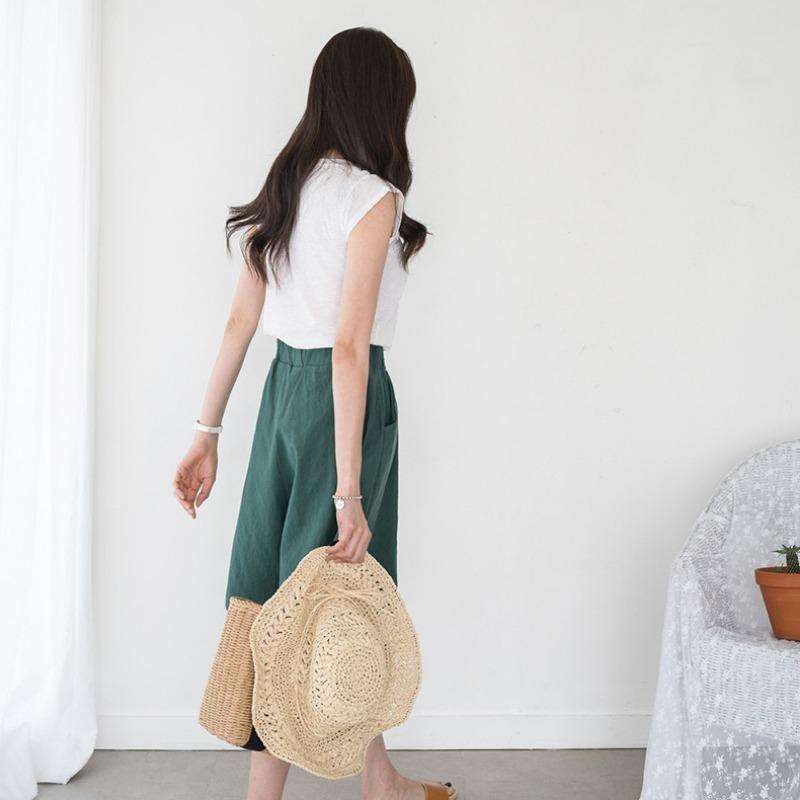 Spring Summer Solid Colour Models Plus Size Women's Five Trousers Loose Shorts Comfortable and Breathable Thin Section of Wide Legged Trousers