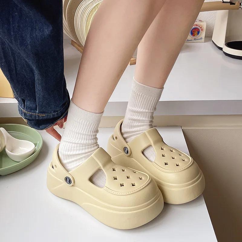 Модные повседневные тапочки на платформе EVA для женщин, домашняя элегантная дизайнерская обувь для девочек, модные популярные летние сандалии, женские туфли на плоской подошве, домашняя обувь