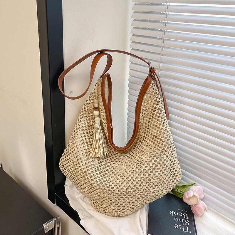 Large Capacity Woven Shoulder Bag With Polyester Lining For Summer Style