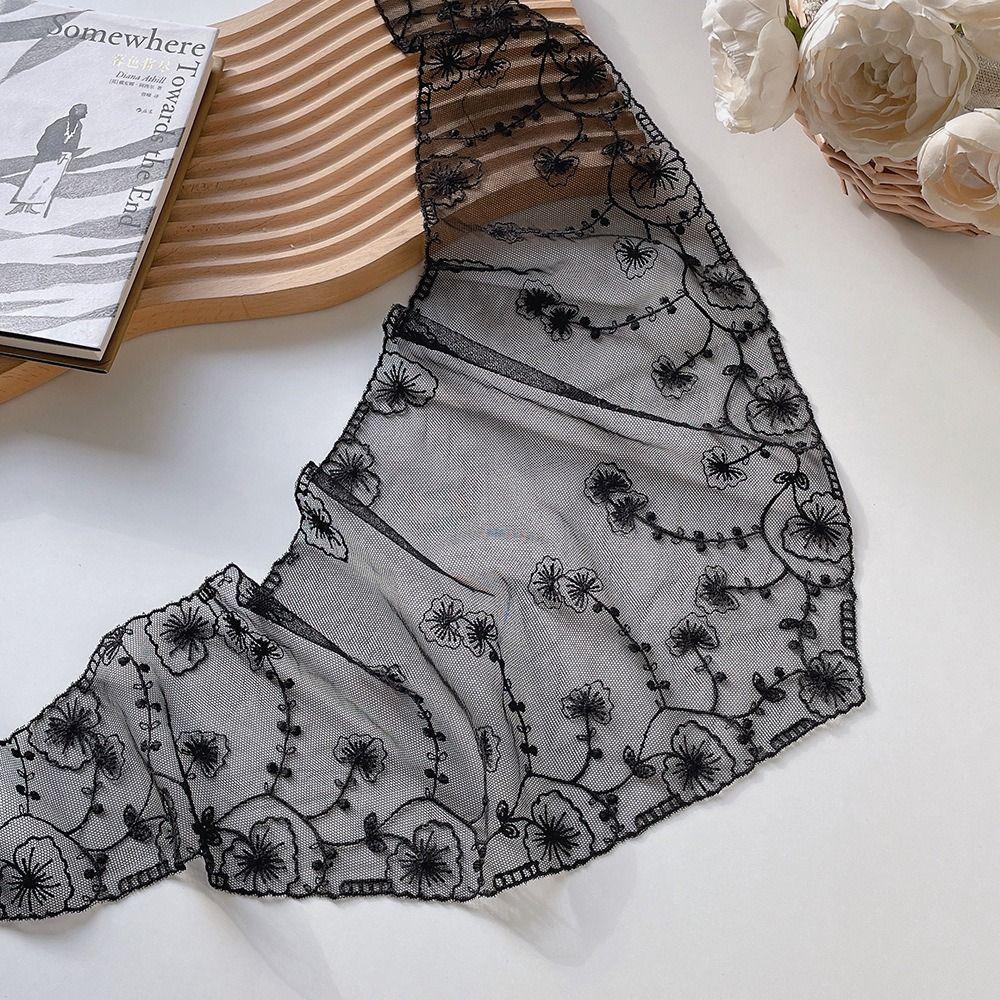 Embroidered Flower Shawl Elegant Headscarf Fashion Triangle Scarf Women