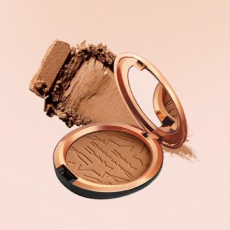 M A C Skinfinish Бронзер sunstruCk