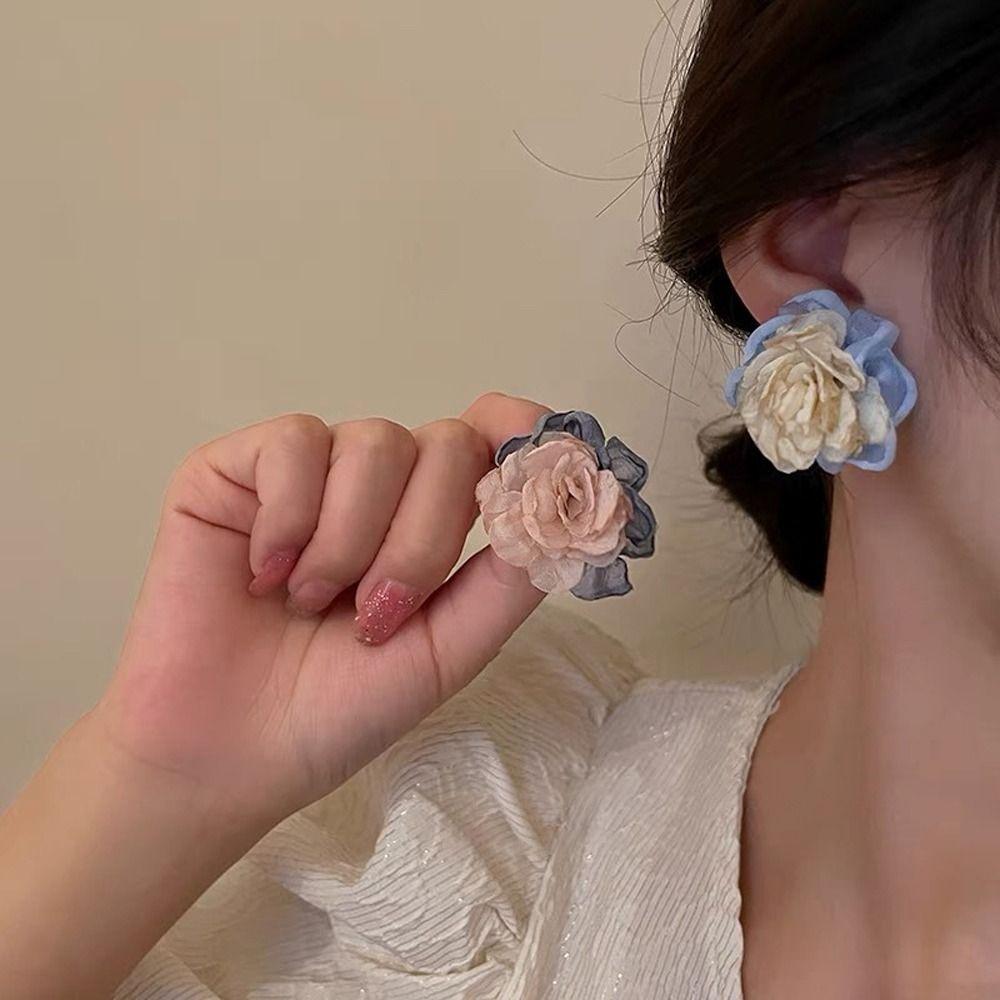 Sweet Trendy Niche Design Korean Style Earrings Ear Studs Women Flowers Earrings Girl Stud Earrings