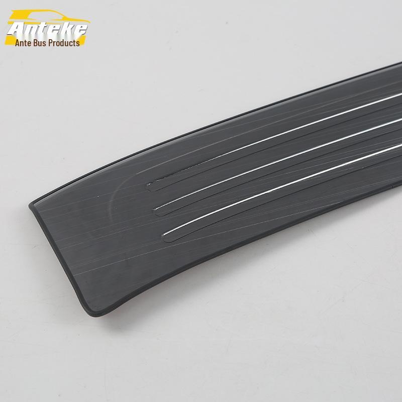 Защитная накладка заднего бампера из нержавеющей стали для защиты багажника и задней двери