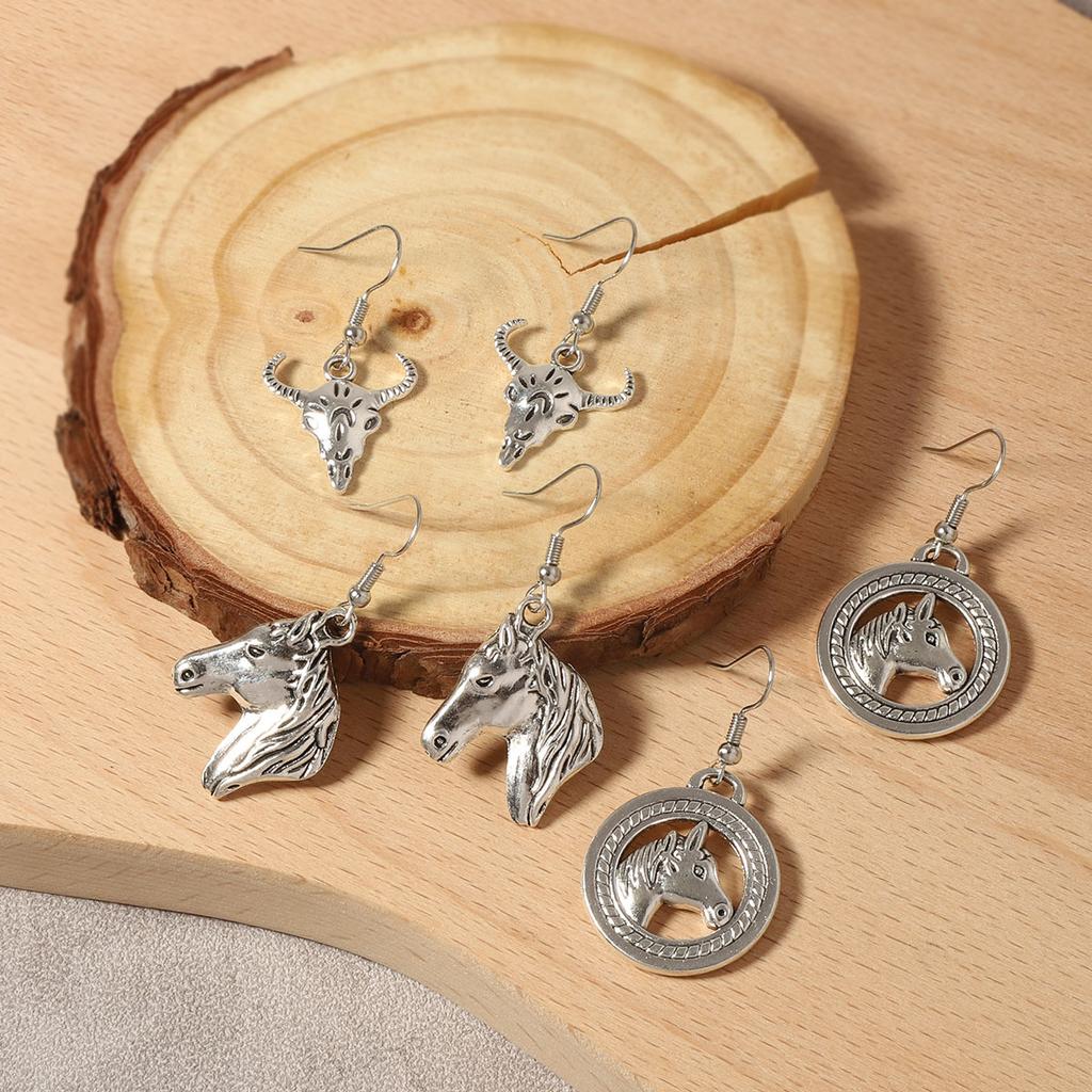 Западный ковбойский стиль, античный серебряный дизайн, подвеска в виде маленькой лошадки и теленка, крючок для уха, уникальный и нишевый женский стиль