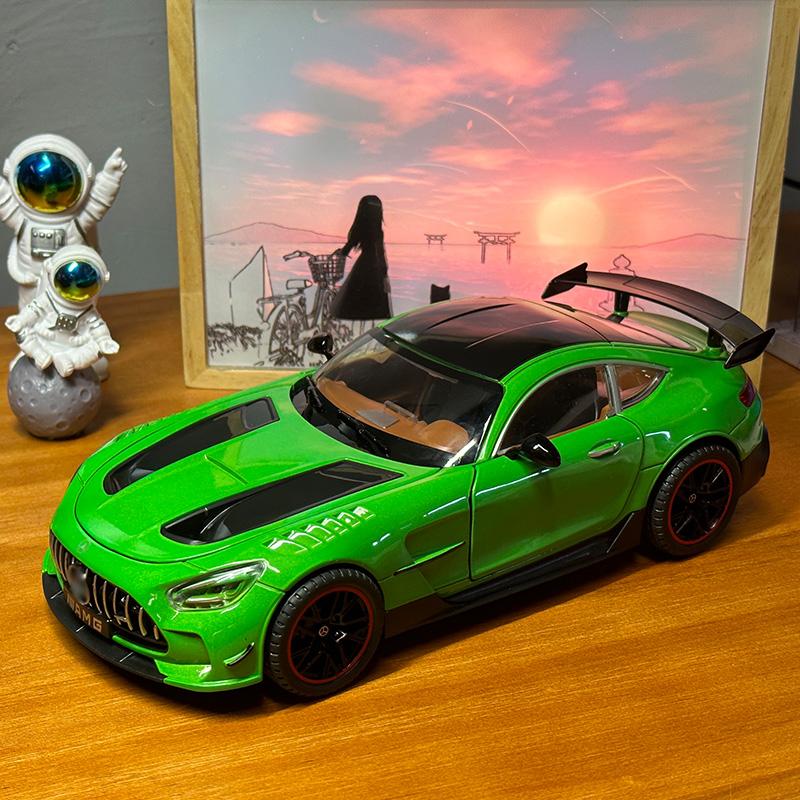 1/18 BENZ AMG крутая спортивная машина, модель из сплава, крутой звук и свет, детализированный салон, воссоздание деталей, изысканное настольное украшение
