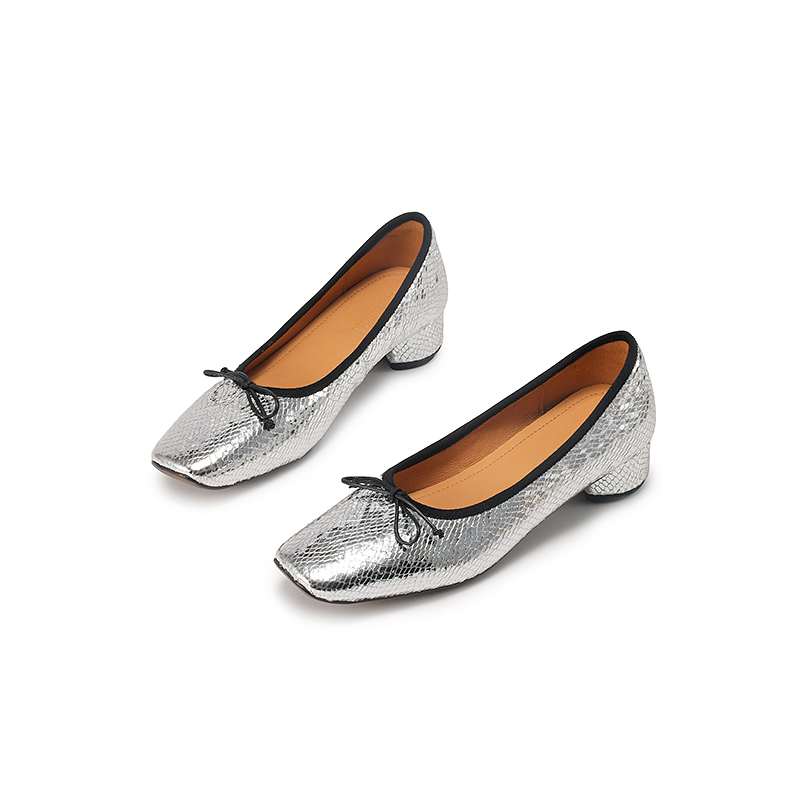 Krazing Pot Овечья кожа Лето Весна Осень Средний каблук Slip on Женские бабочка-узлом Европейский дизайн квадратный носок туфли-лодочки с неглубокой подошвой