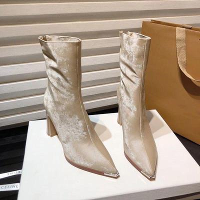 Зимние металлизированные ботинки до середины икры на массивном каблуке с острым носком и боковой молнией, 2025